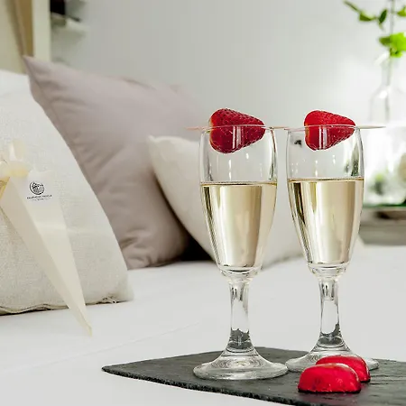 Vatican Style Konukevi Roma